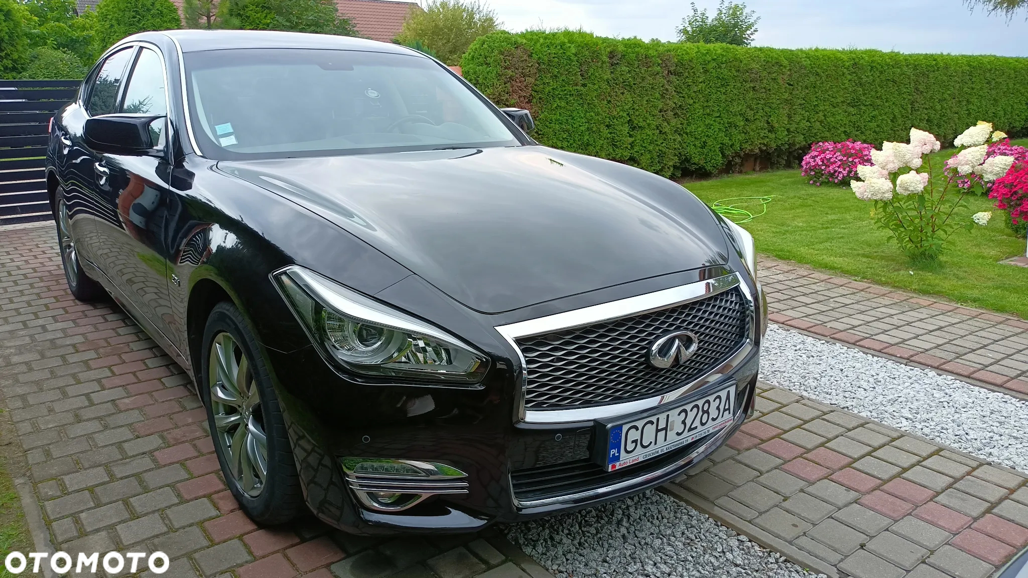 Infiniti Q70 - 23