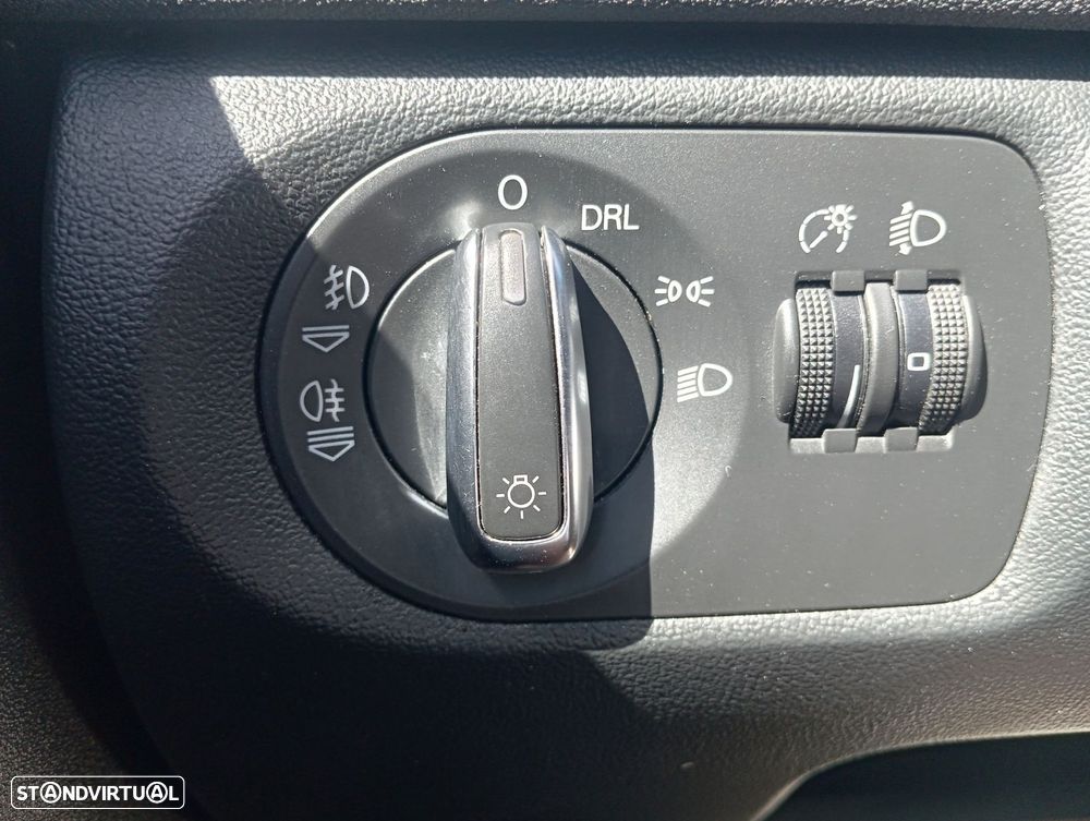 Audi A3 1.6 TDI Attraction - 12