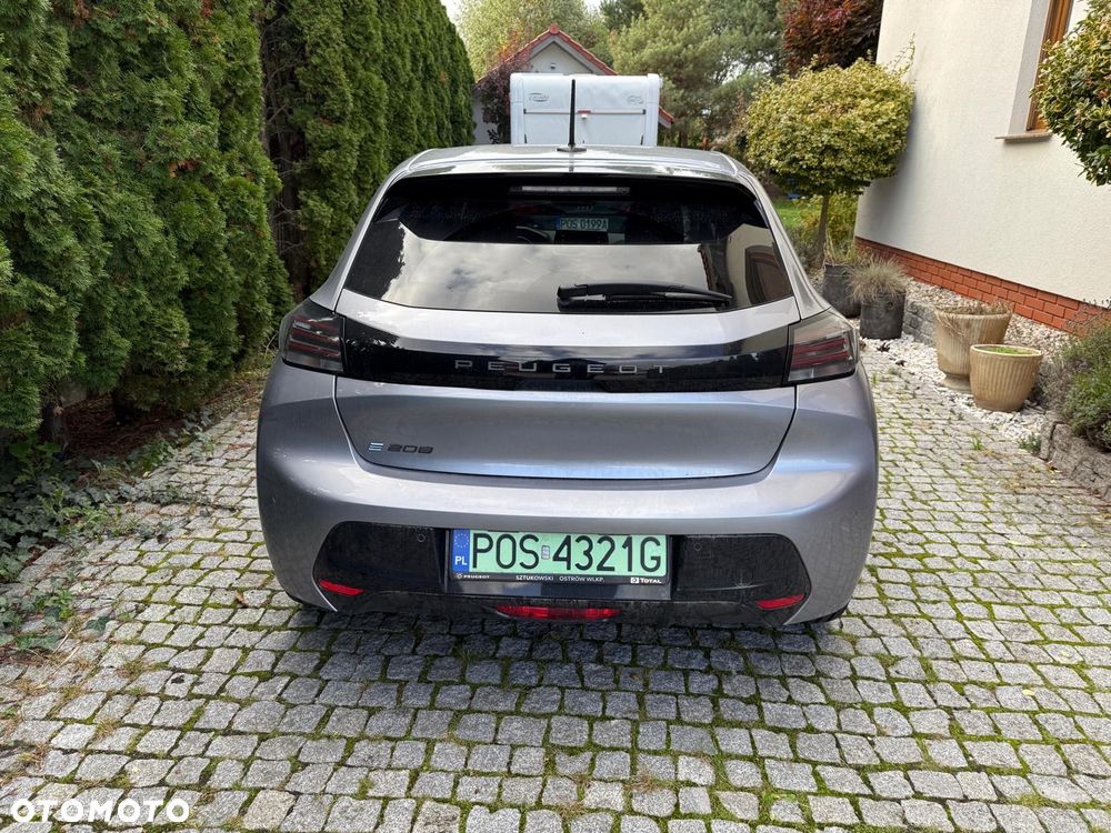 Peugeot 208 e-208 54kWh Allure - 2