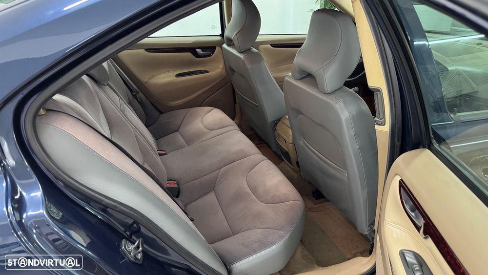 Volvo S60 2.4 D5 - 9