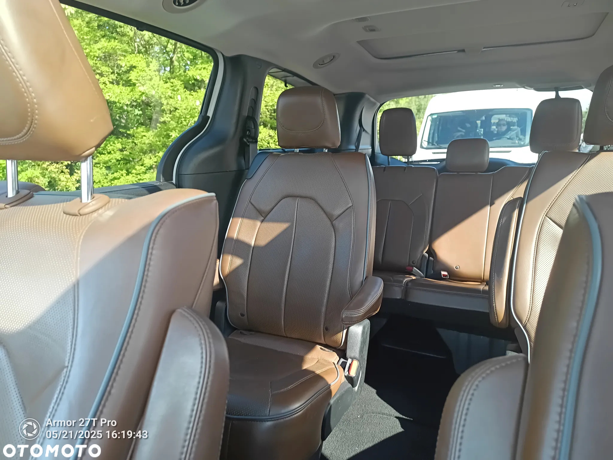 Chrysler Pacifica - 12