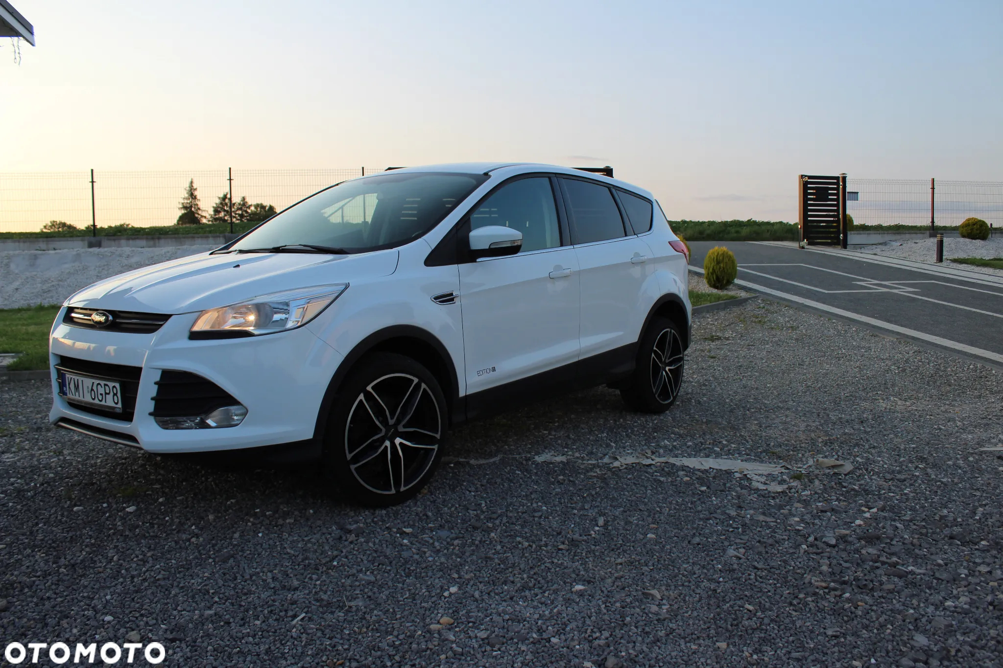 Ford Kuga - 4