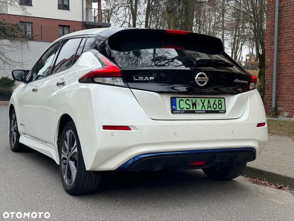 Nissan Leaf 2018 photo 3
