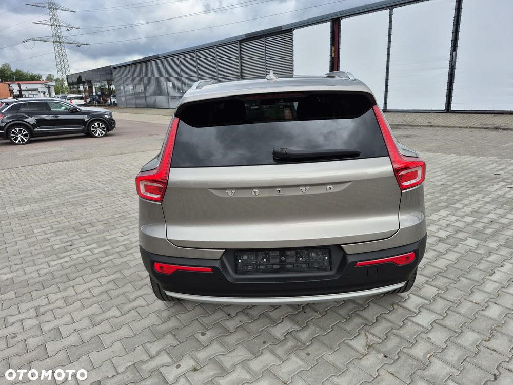 Volvo XC 40 - 5