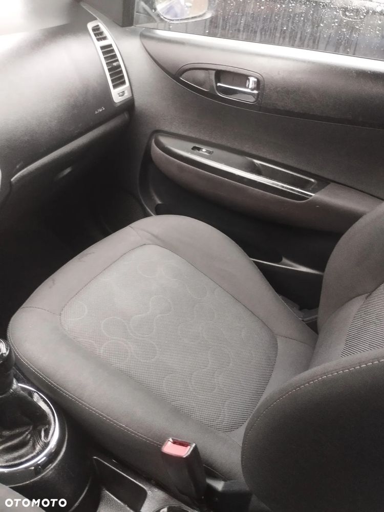 Hyundai i20 - 16