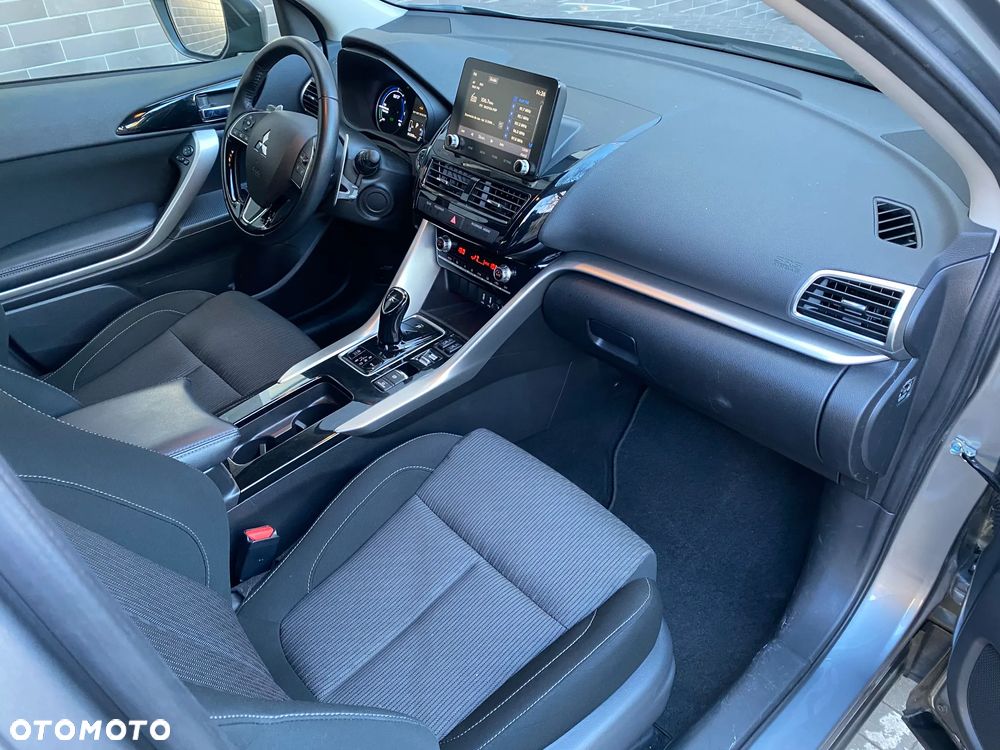 Mitsubishi Eclipse Cross 4WD Select - 36