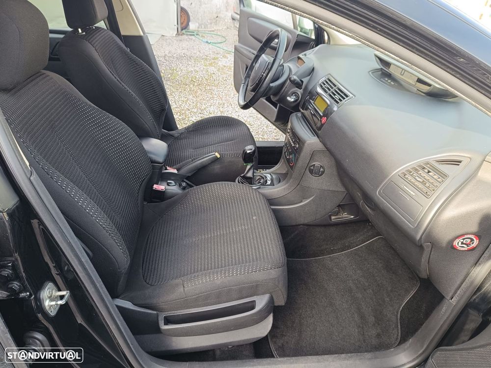 Citroën C4 1.6 HDi Exclusive - 10