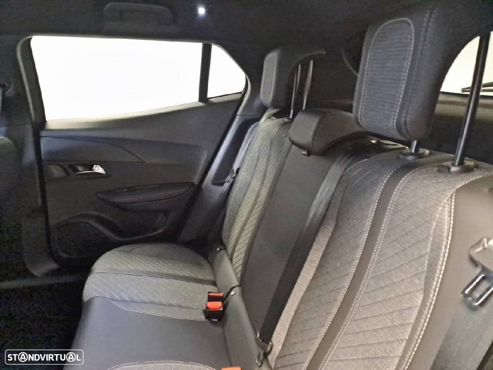 Peugeot 2008 1.2 Hybrid Allure e-DCS6 - 10