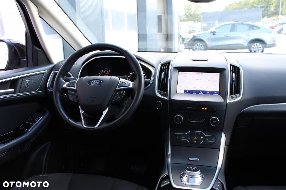 Ford S-Max - 32