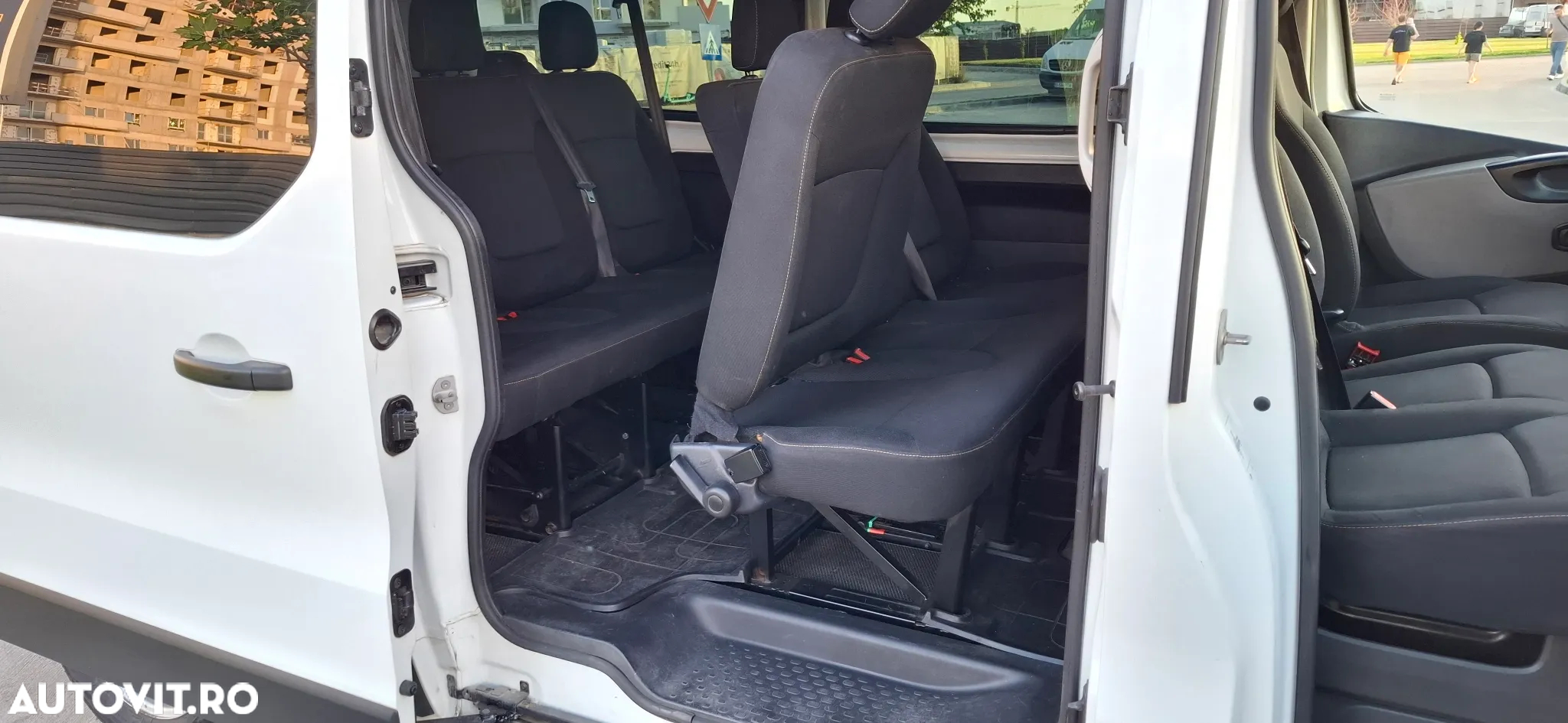 Renault Trafic - 12