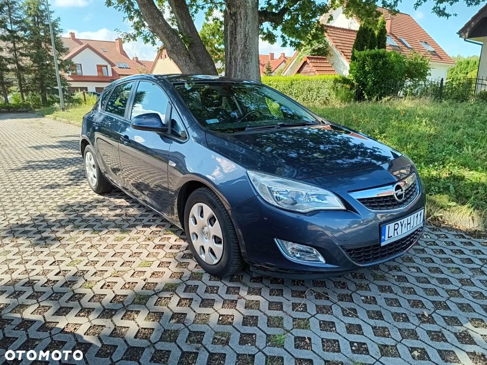 Opel Astra 1.6 Enjoy - 1