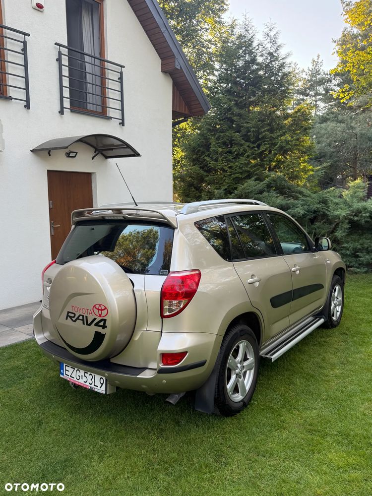 Toyota RAV4 2.2 D-4D Prestige - 5