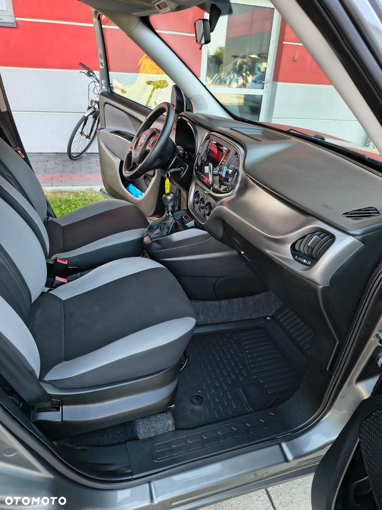 Fiat Doblo 1.4 T-Jet 16V Lounge - 10