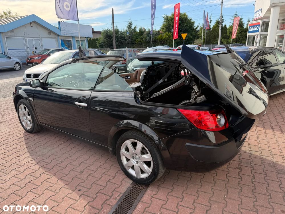 Renault Megane 1.6 Privilege - 21