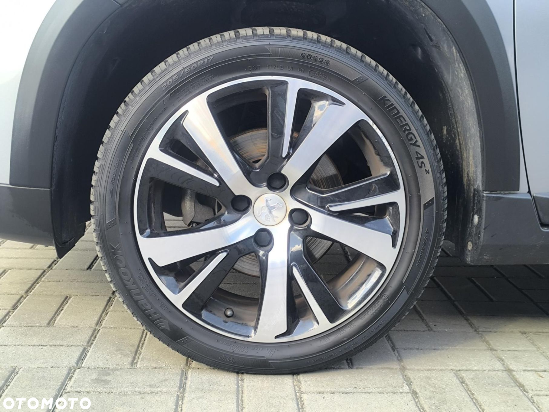 Peugeot 2008 - 9