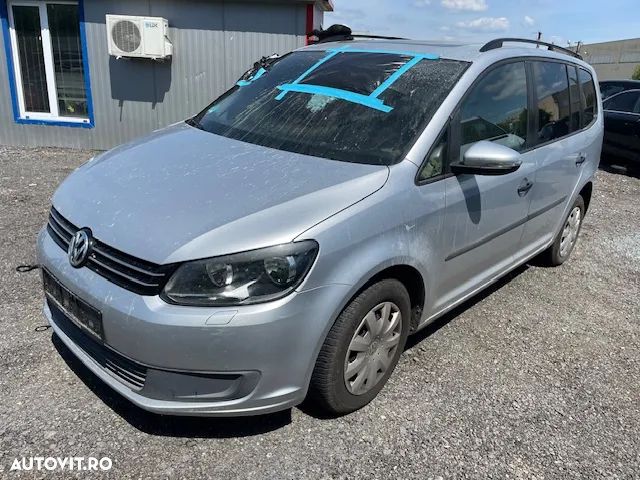 Dezmembrez Volkswagen Touran 2 an 2011 motor 1.6 tdi CAYC - 1