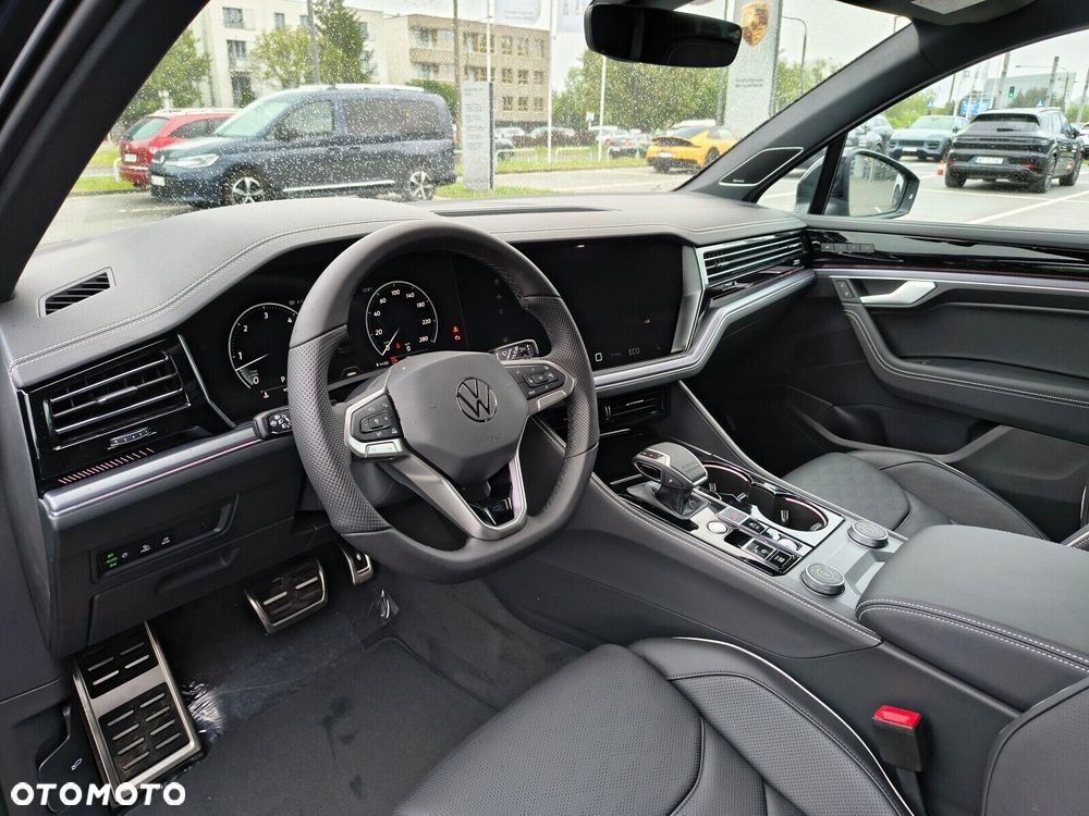 Volkswagen Touareg - 13