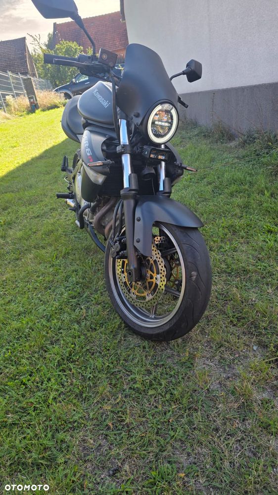 Kawasaki ER - 7