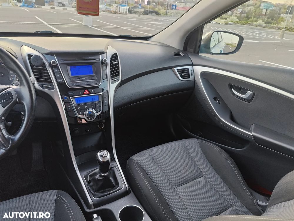 Hyundai i30 1.4MPi Comfort - 21