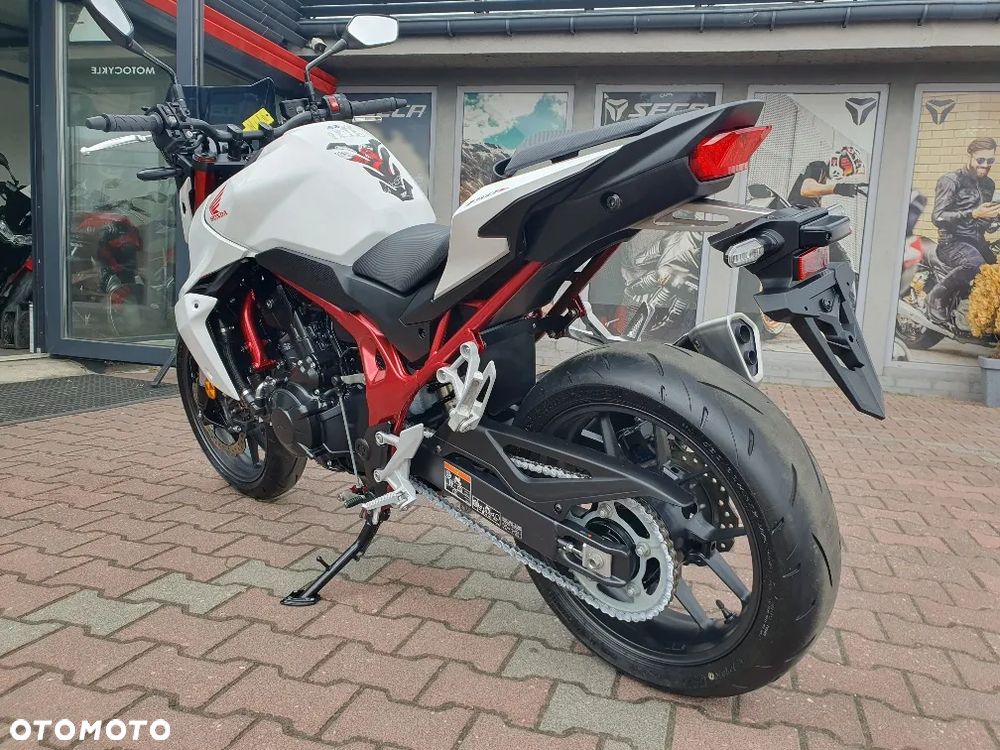 Honda Hornet - 32