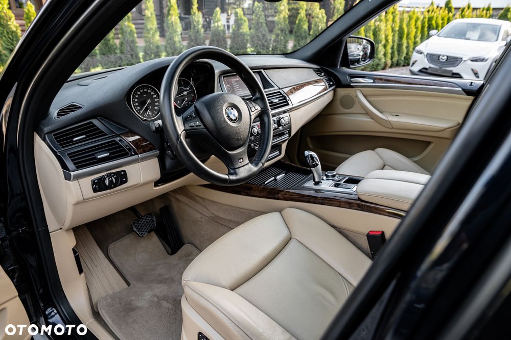 BMW X5 xDrive35d - 15