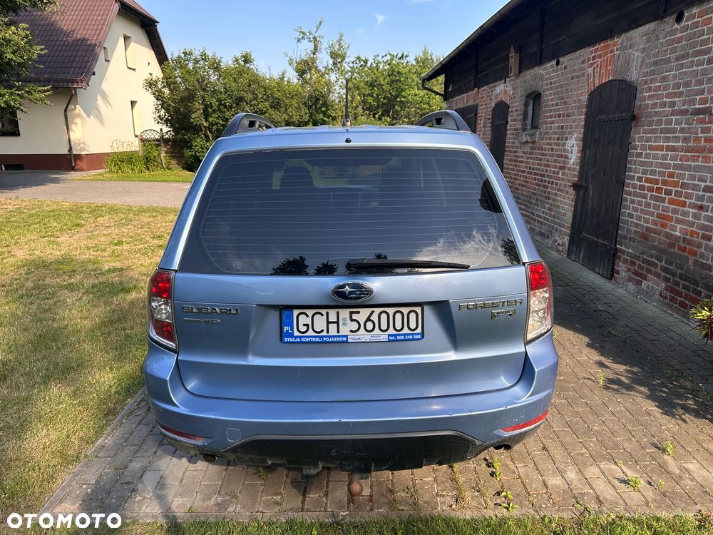 Subaru Forester 2.0D Exclusive - 6