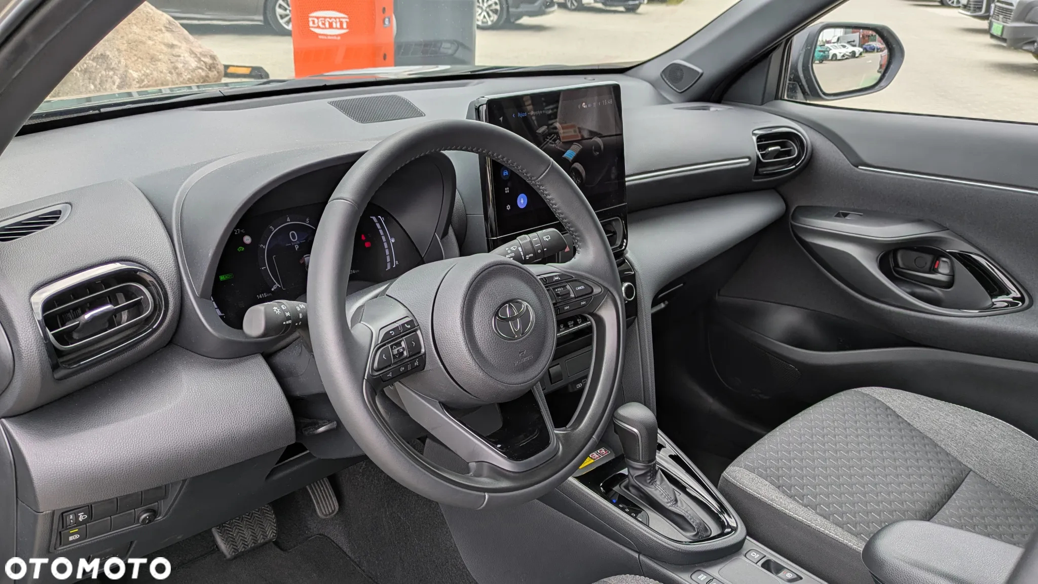 Toyota Yaris Hybrid 1.5 Style - 6