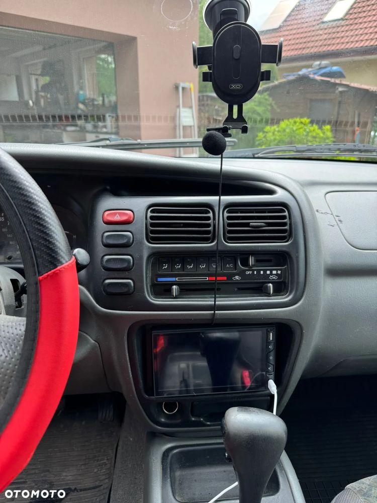Suzuki Grand Vitara - 11