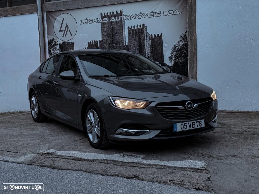 Opel Insignia Grand Sport 1.6 CDTi Business Edition - 1