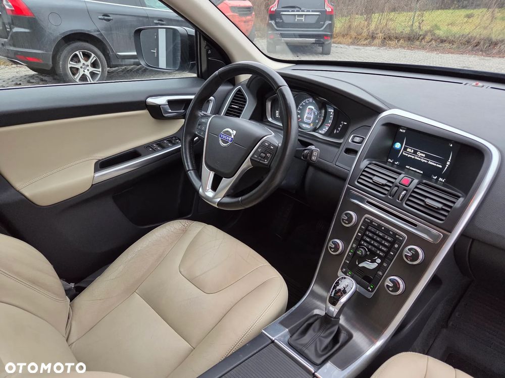 Volvo XC 60 T5 AWD Summum - 12