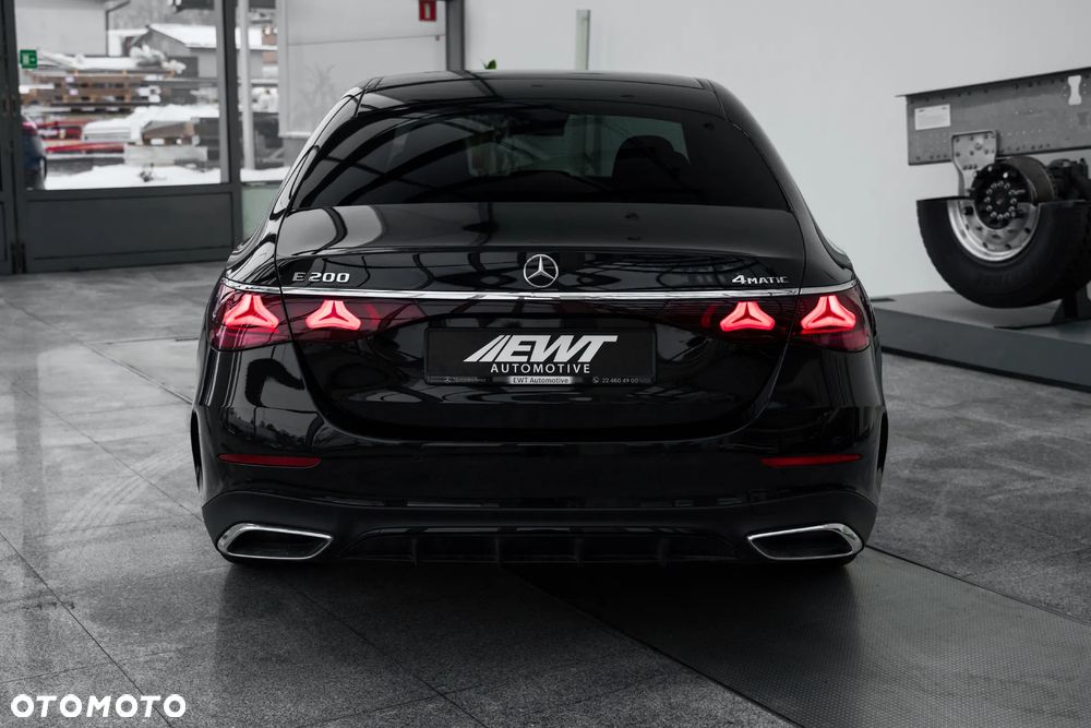 Mercedes-Benz Klasa E 200 mHEV 4-Matic AMG 9G-Tronic - 8