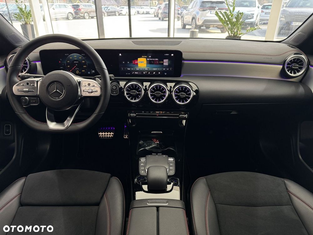 Mercedes-Benz CLA - 14