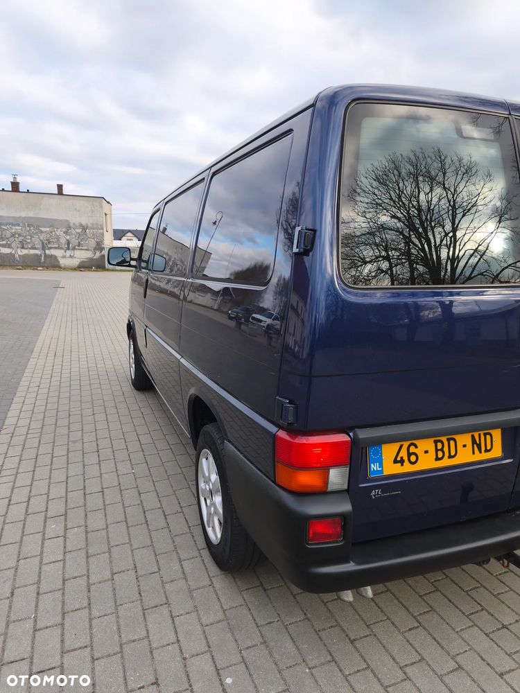 Volkswagen Transporter - 17