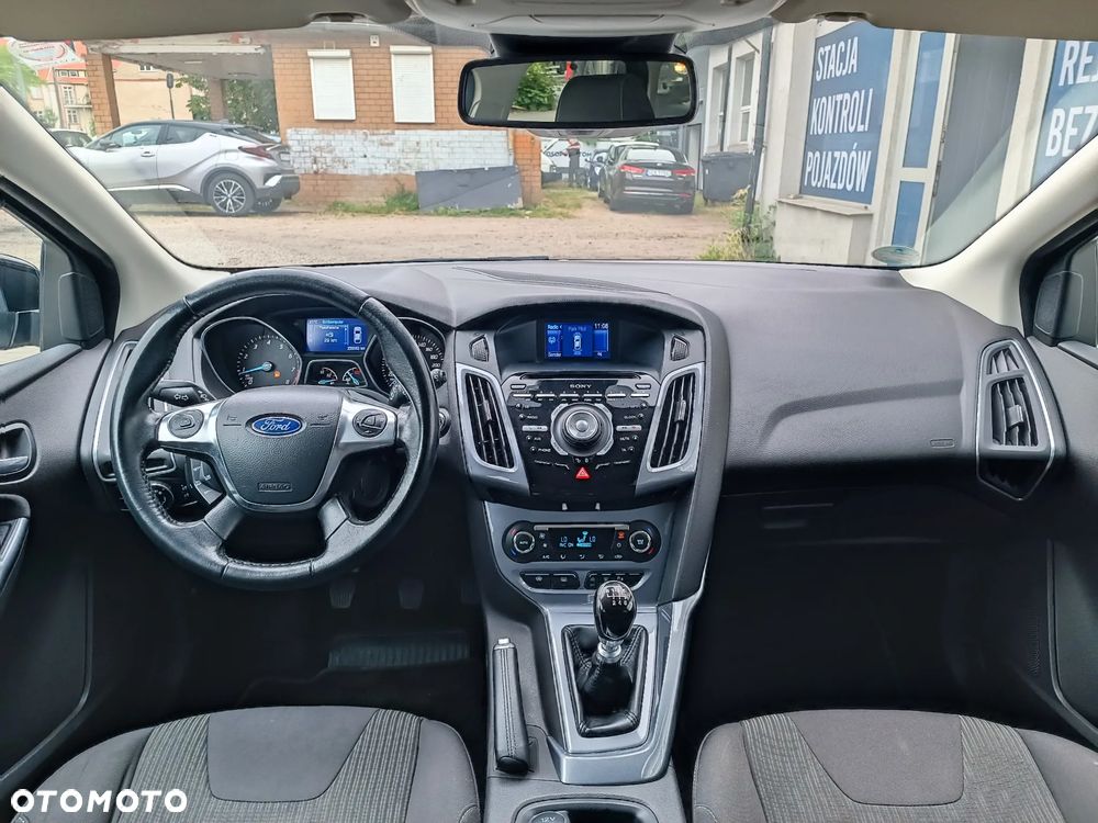 Ford Focus 1.6 EcoBoost Titanium - 14