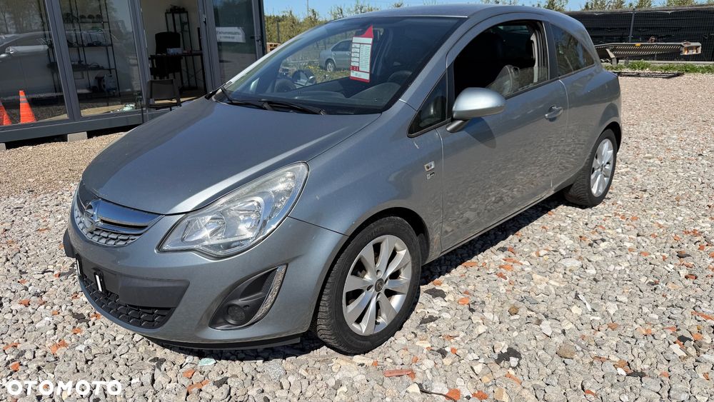 Opel Corsa 1.4 16V 150 Jahre - 3