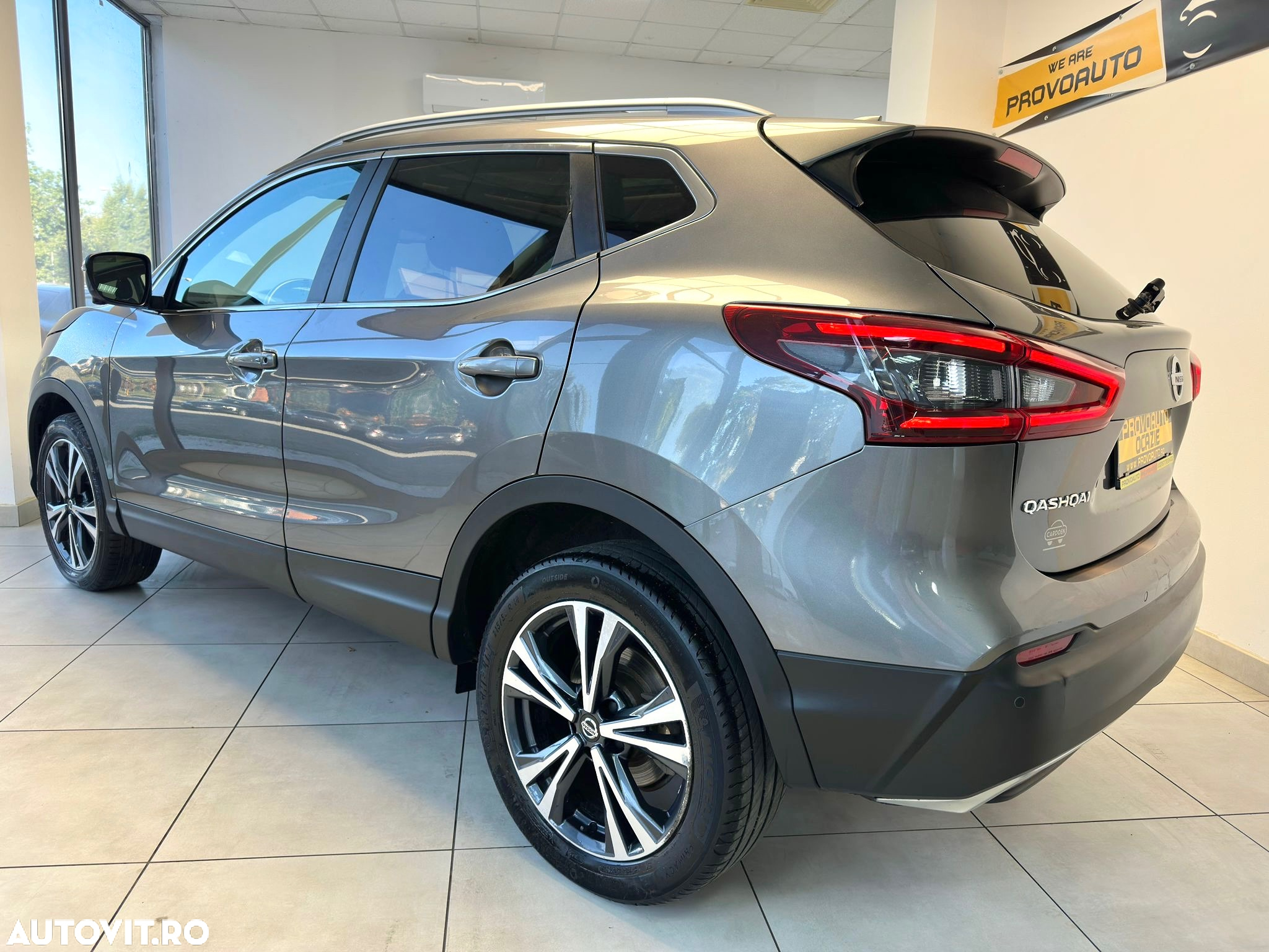 Nissan Qashqai 1.3 DIG-T DCT TEKNA - 3