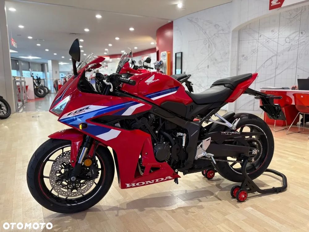 Honda CBR - 7