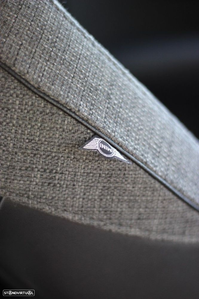 MINI 5 Portas Cooper SD Auto Desportiva - 28