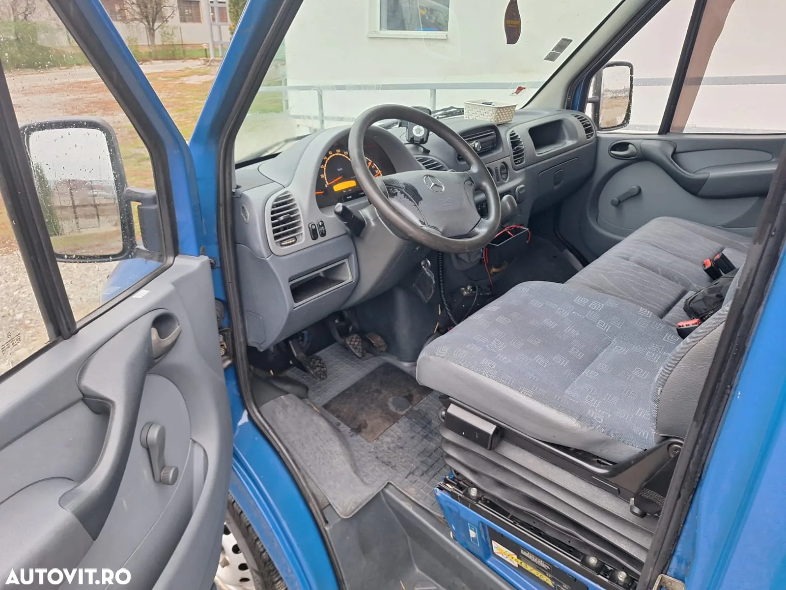 Mercedes-Benz Sprinter - 8
