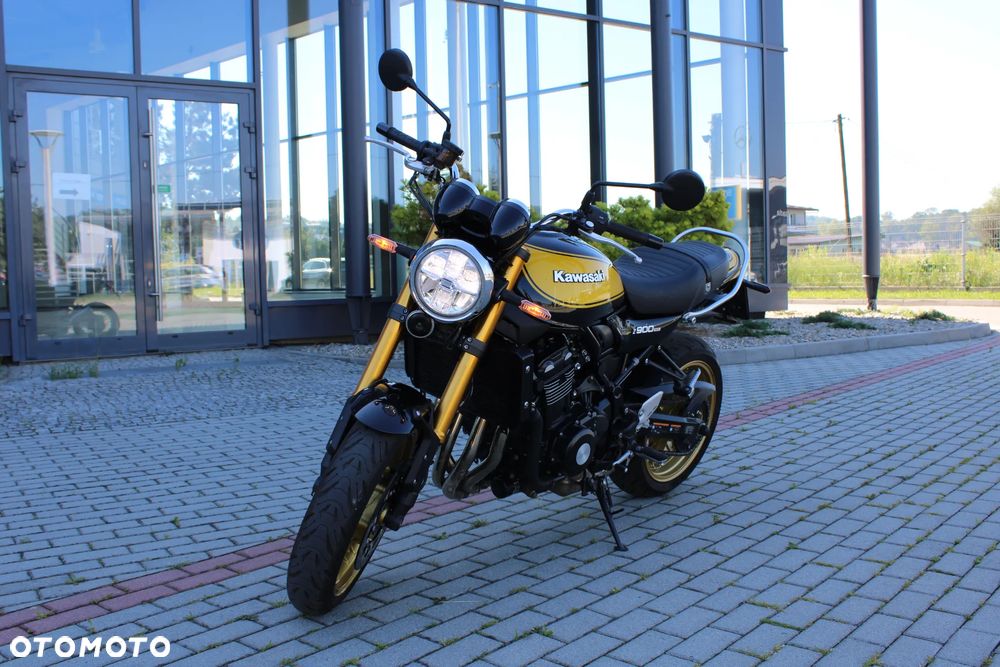 Kawasaki Z 900 RS - 1