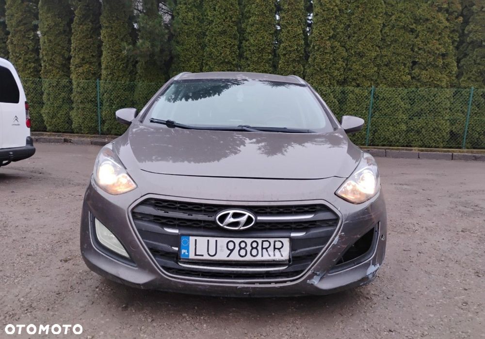 Hyundai i30 - 19