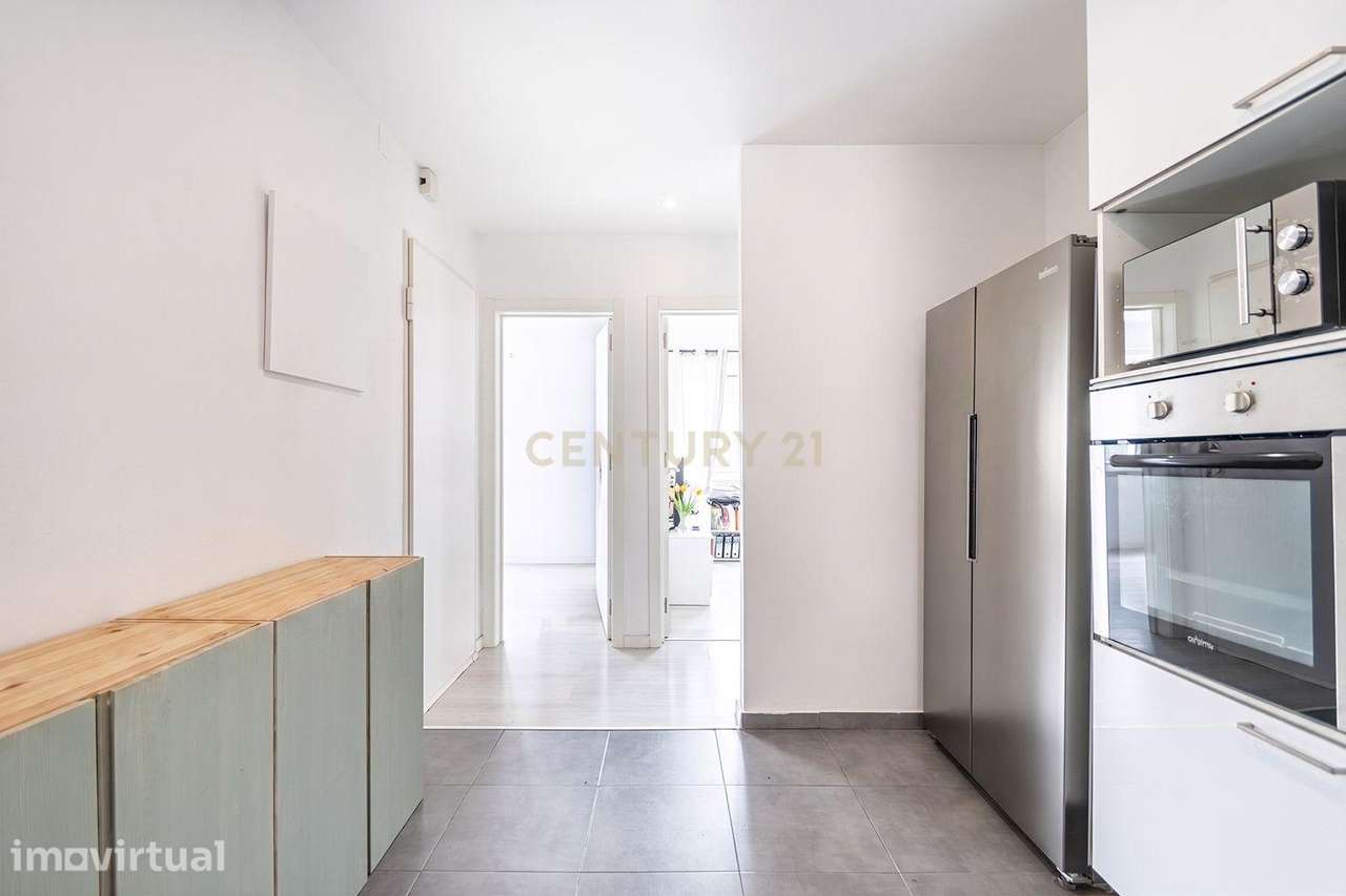 Apartamento T2 Remodelado no Centro de Odivelas — Conforto e Excelente - Grande imagem: 3/21