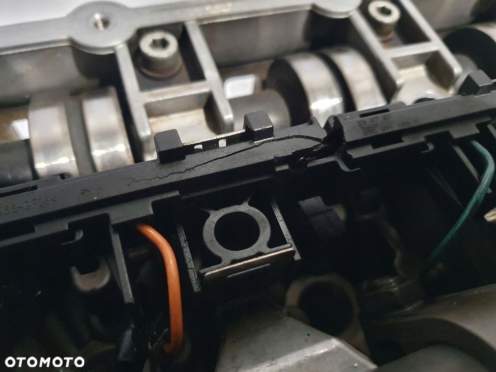 GŁOWICA CYLINDRÓW Audi A6 C6 2.0 TDI wałki 03G103373A 140KM BRE - 12