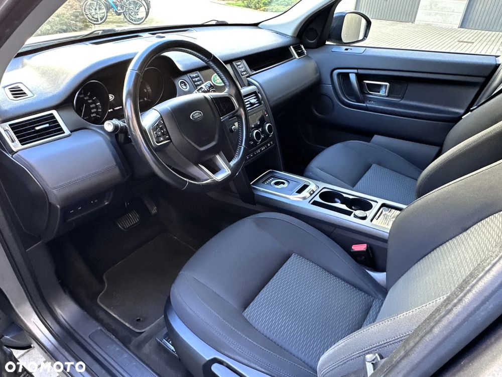 Land Rover Discovery Sport - 16