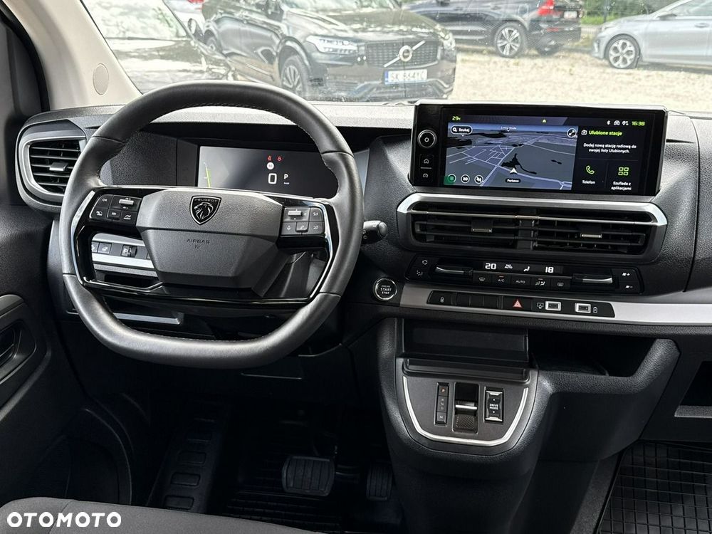 Peugeot Traveller - 20