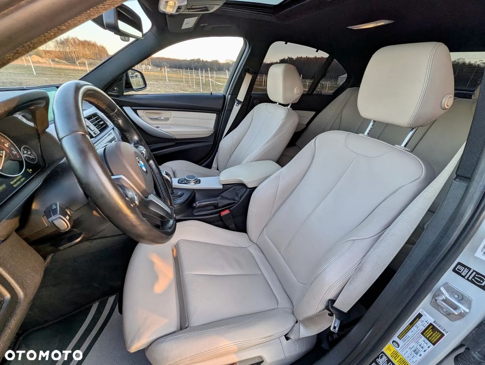 BMW Seria 3 335i xDrive Sport-Aut - 8