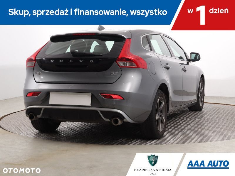 Volvo V40 - 6