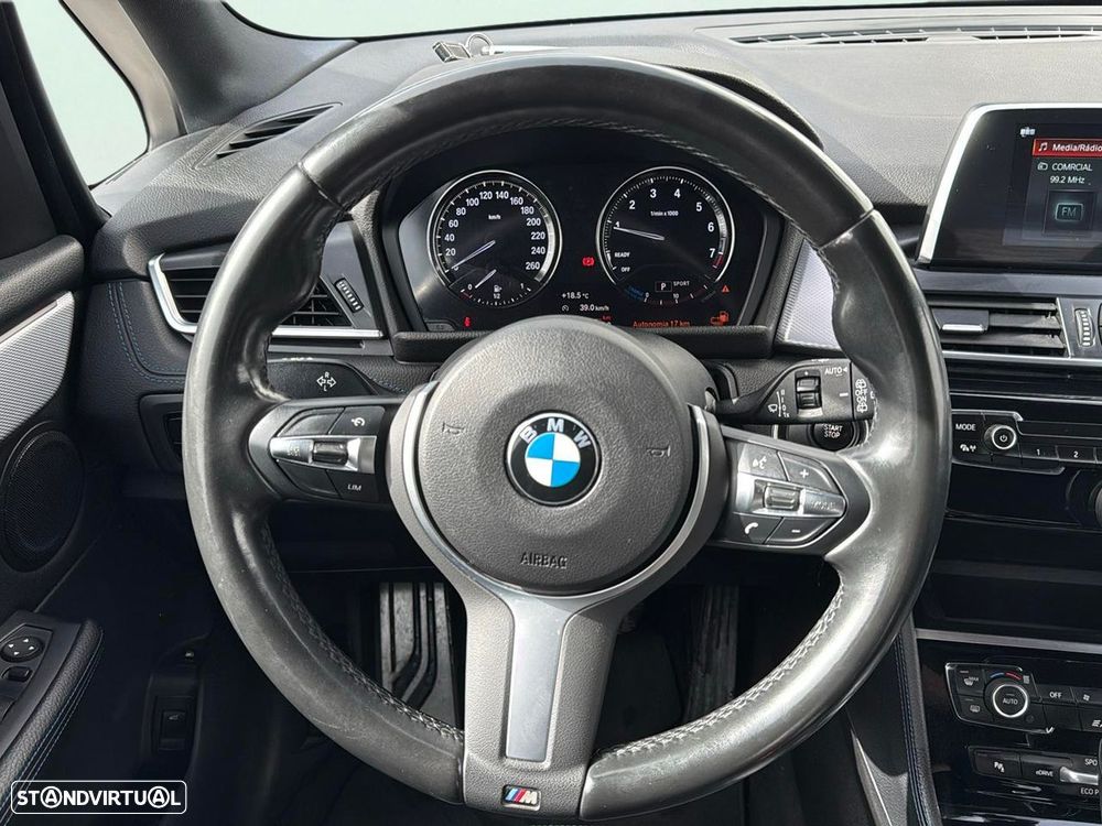 BMW 225xe Active Tourer - 11