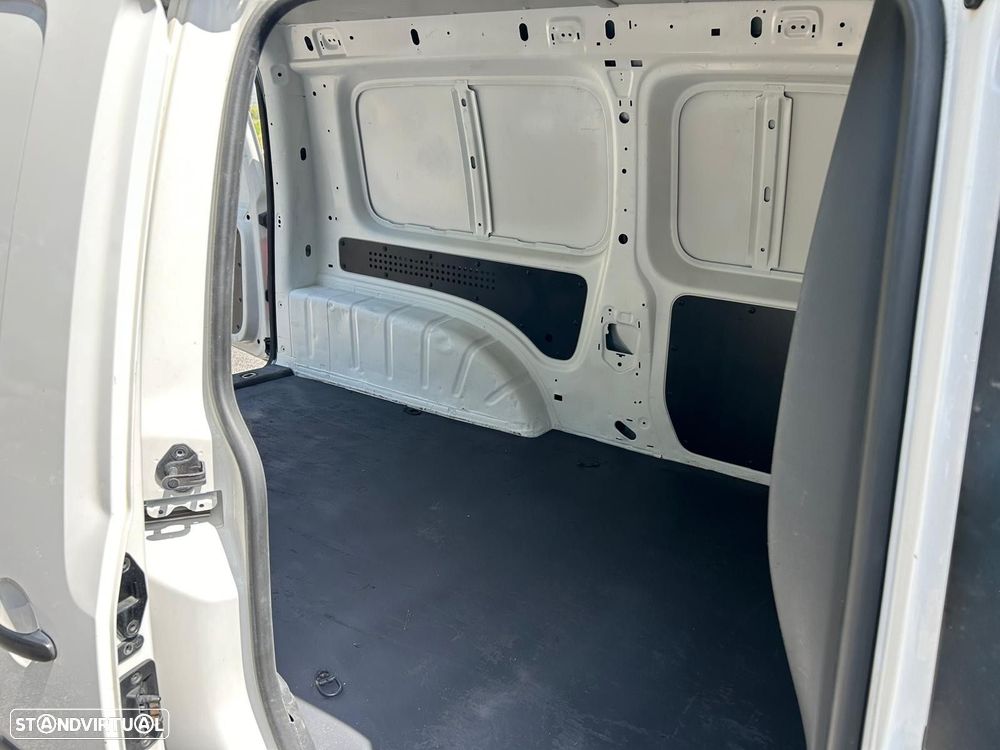 VW Caddy Maxi 2.0 TDi BM Extra AC - 18