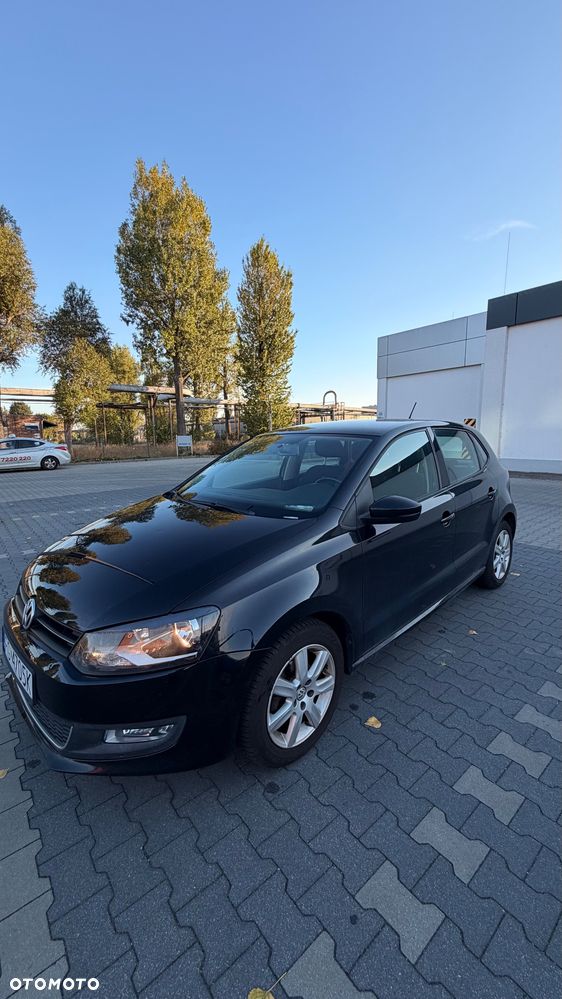 Volkswagen Polo 1.4 16V Highline - 16